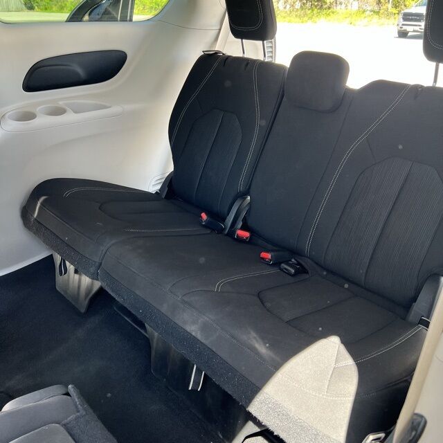 2022 Chrysler Voyager LX Herrin IL