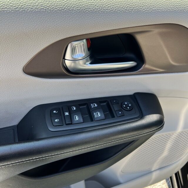 2022 Chrysler Voyager LX Herrin IL