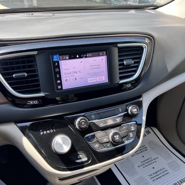 2022 Chrysler Voyager LX Herrin IL