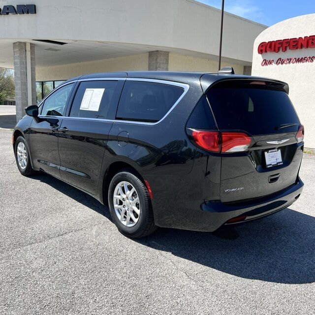 2022 Chrysler Voyager LX Herrin IL