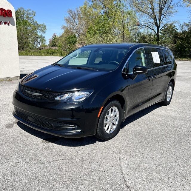 2022 Chrysler Voyager LX Herrin IL