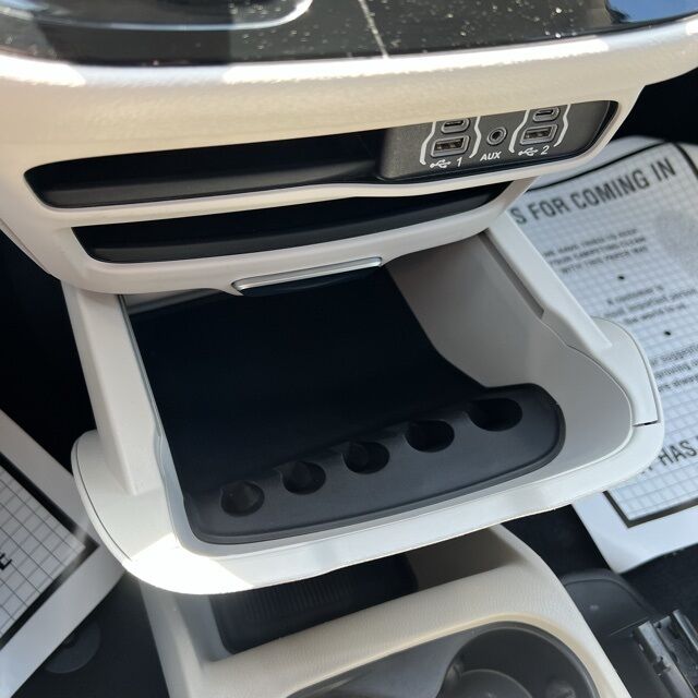 2022 Chrysler Voyager LX Herrin IL