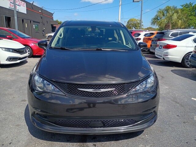 2022 Chrysler Voyager (fleet-only) LX Davie FL