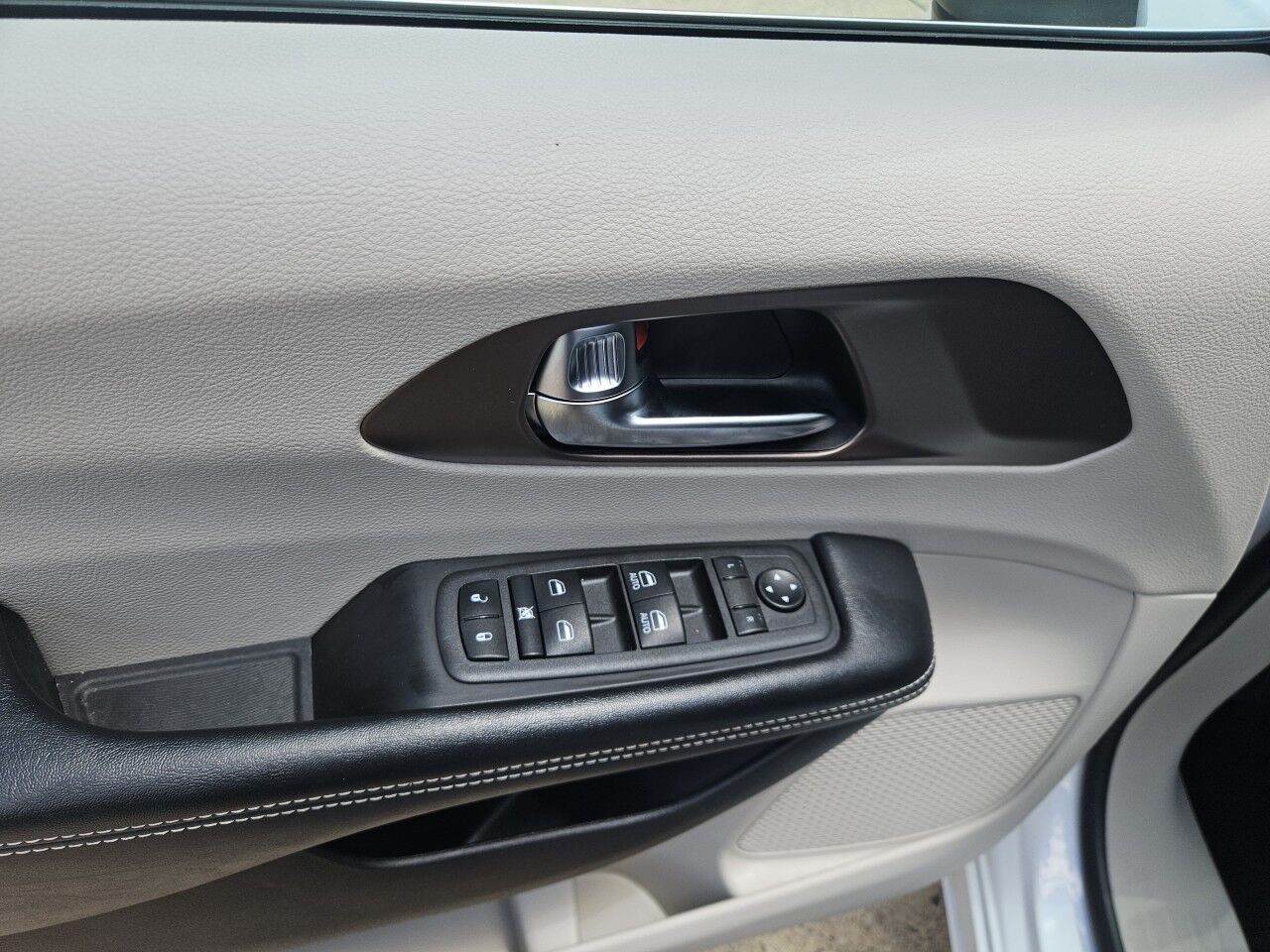 2022 Chrysler Voyager (fleet-only) LX Marietta OH