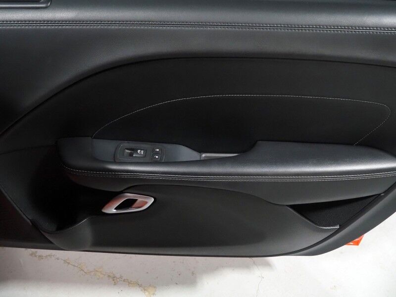 2022 Dodge Challenger GT RWD *PLUS PKG, BLIND SPOT ALERT, BACKUP-CAMERA, COLOR TOUCHSCREEN, MOONROOF, ALCANTARA/NAPPA LEATHER, CLIMATE SEATS, HEATED STEERING, REMOTE START, 20 INCH WHEELS, HID HEADLIGHTS, ALPINE AUDIO, ANDROID & APPLE Round Rock TX