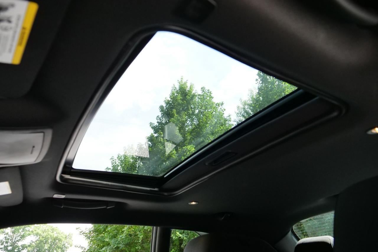 2022 Dodge Challenger R/T Scat Pack / Convenience Group / Sunroof / 6.4L V8! Lincolnton NC
