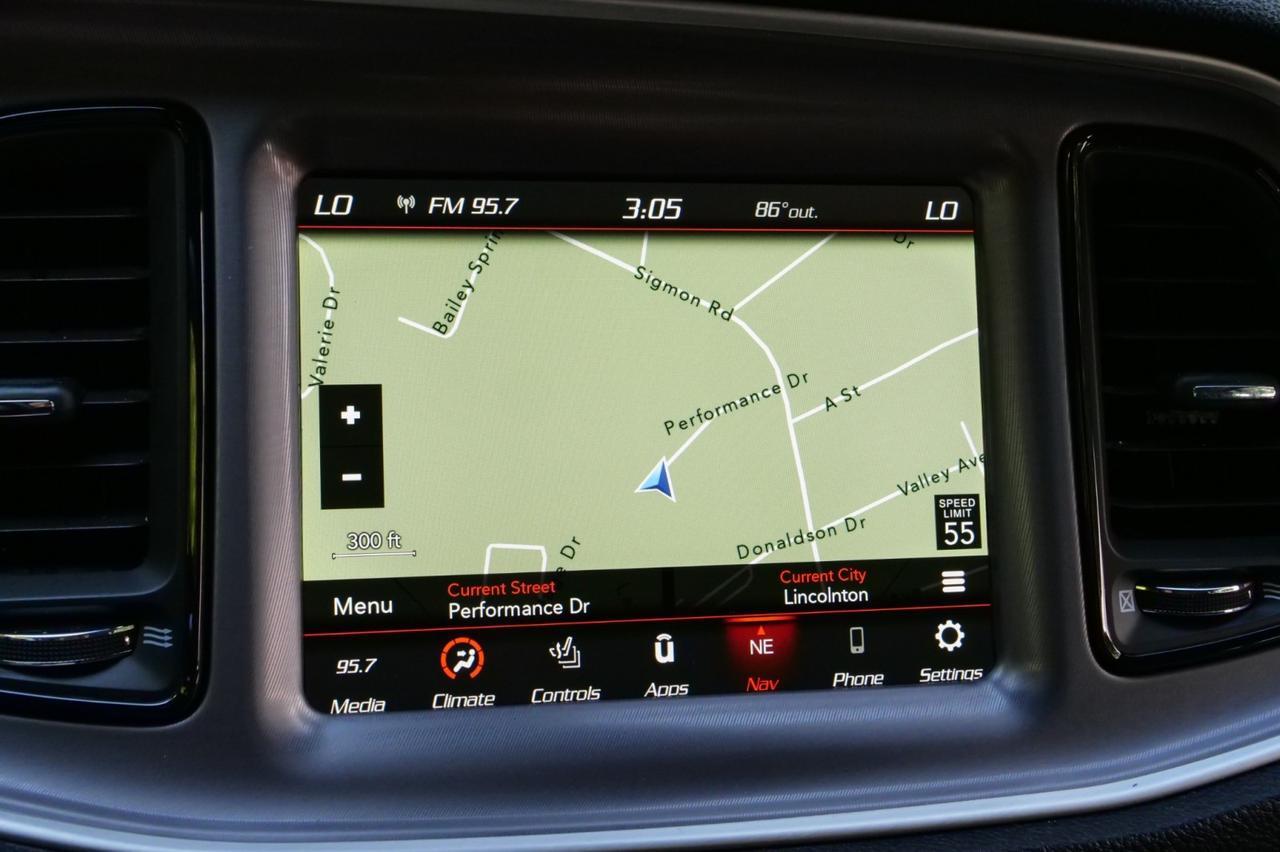 2022 Dodge Challenger R/T Scat Pack / Convenience Group / Sunroof / 6.4L V8! Lincolnton NC