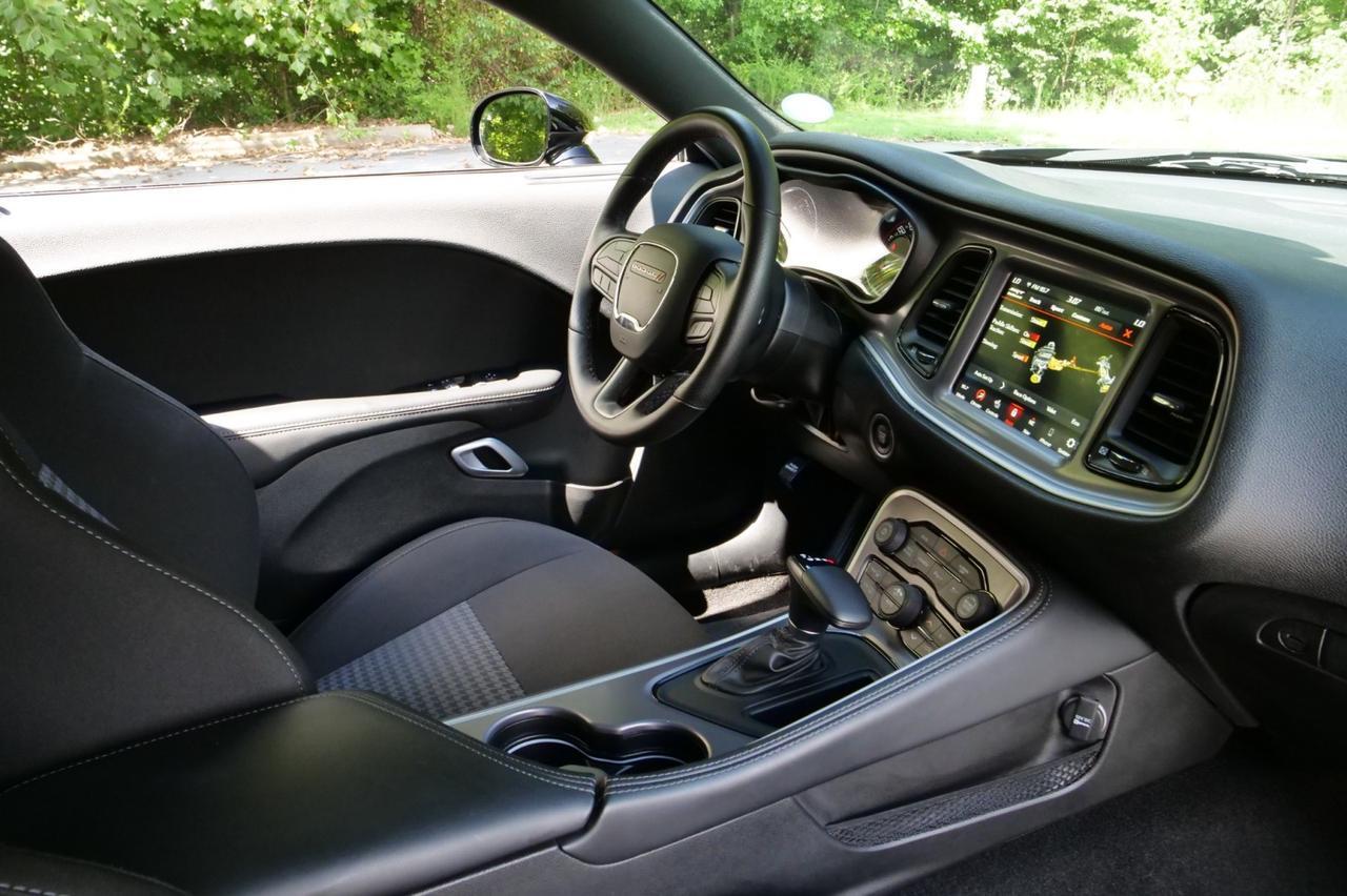 2022 Dodge Challenger R/T Scat Pack / Convenience Group / Sunroof / 6.4L V8! Lincolnton NC