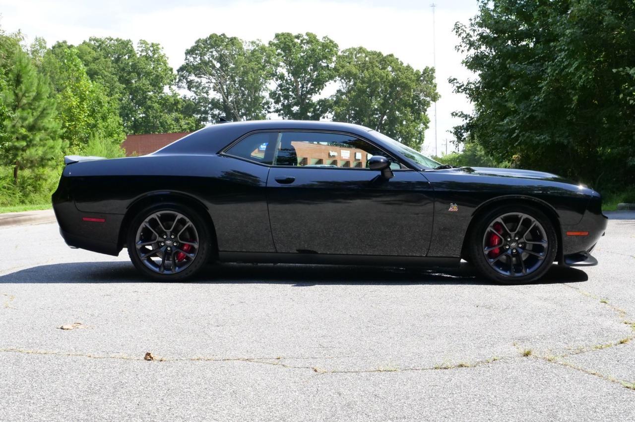 2022 Dodge Challenger R/T Scat Pack / Convenience Group / Sunroof / 6.4L V8! Lincolnton NC