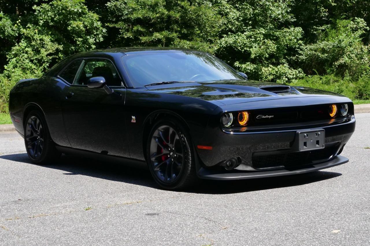 2022 Dodge Challenger R/T Scat Pack / Convenience Group / Sunroof / 6.4L V8! Lincolnton NC