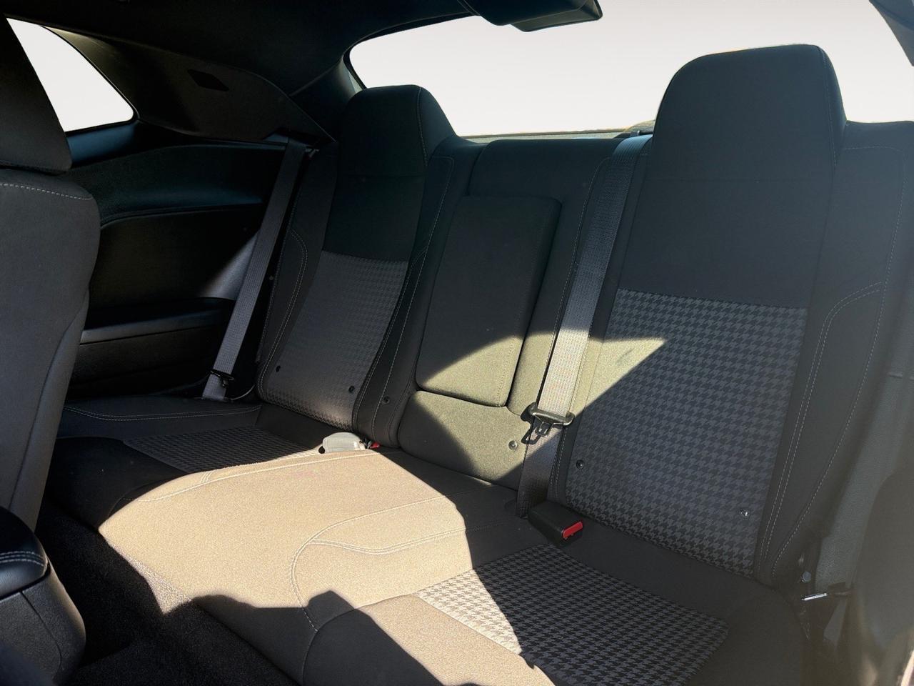 2022 Dodge Challenger SXT, BACKUP CAMERA, APPLE CARPLAY/ANDROID AUTO, KEYLESS START, REMOTE START, POWER AND HEATED MIRRORS, REAR SPOILER, CLEAN CARFAX, ONLY 1 OWNER! Norfolk VA