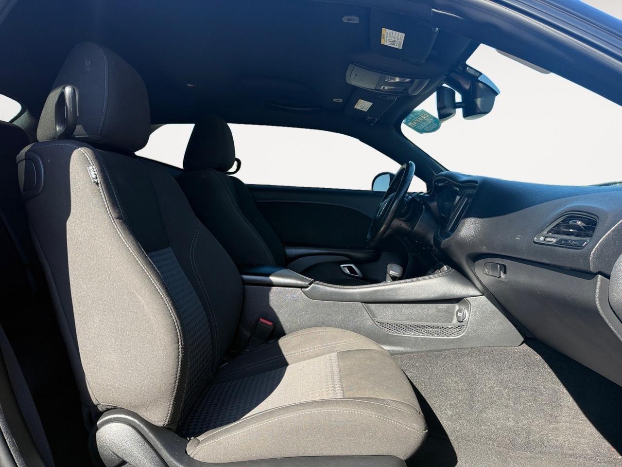 2022 Dodge Challenger SXT, BACKUP CAMERA, APPLE CARPLAY/ANDROID AUTO, KEYLESS START, REMOTE START, POWER AND HEATED MIRRORS, REAR SPOILER, CLEAN CARFAX, ONLY 1 OWNER! Norfolk VA