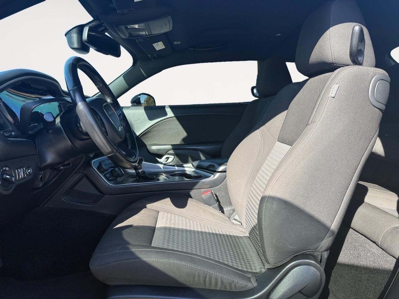 2022 Dodge Challenger SXT, BACKUP CAMERA, APPLE CARPLAY/ANDROID AUTO, KEYLESS START, REMOTE START, POWER AND HEATED MIRRORS, REAR SPOILER, CLEAN CARFAX, ONLY 1 OWNER! Norfolk VA