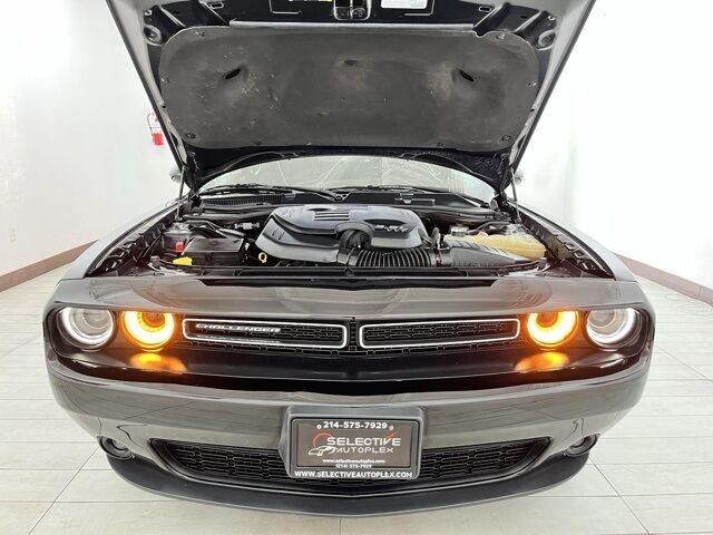 2022 Dodge Challenger SXT Carrollton TX