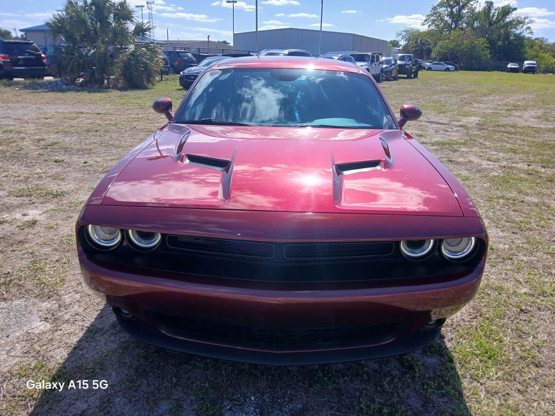 2022 Dodge Challenger SXT Coupe 2D