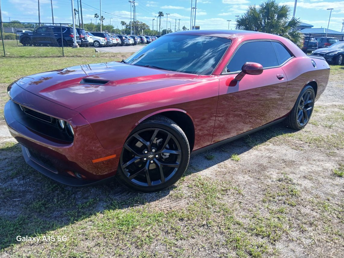 2022 Dodge Challenger SXT Coupe 2D