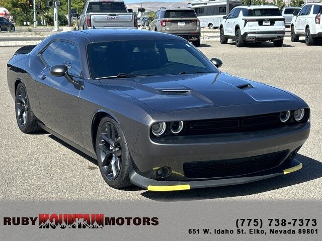 2022 Dodge Challenger SXT