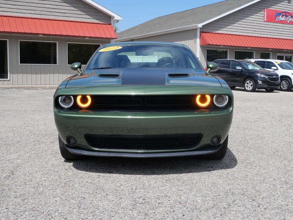 2022 Dodge Challenger SXT