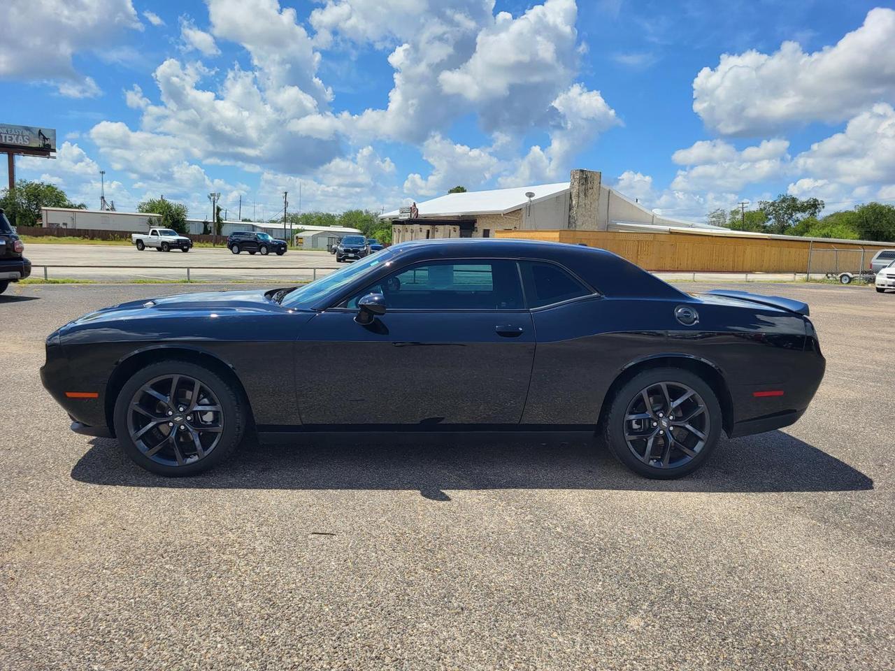 2022 Dodge Challenger SXT RWD Beeville TX