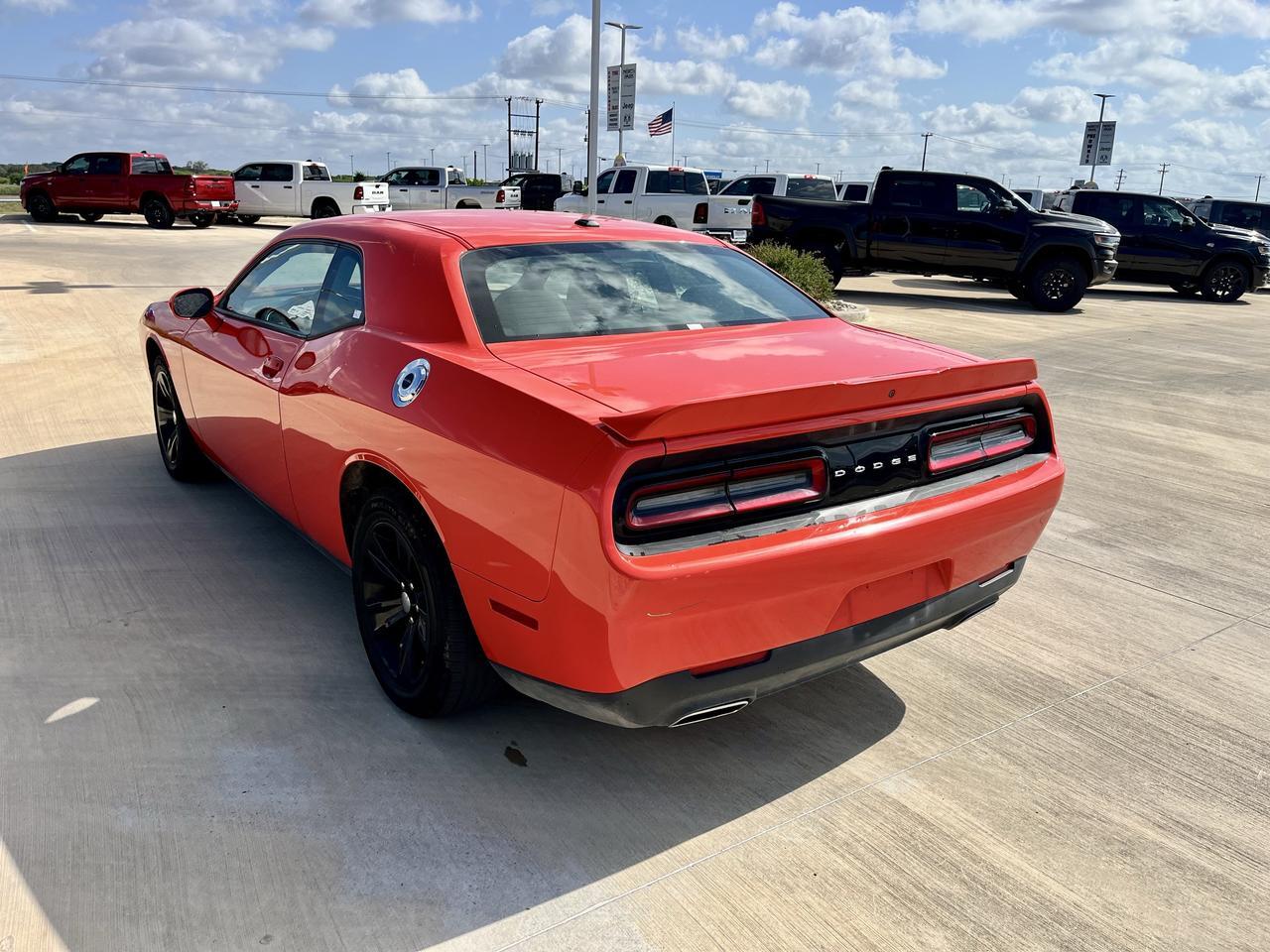 2022 Dodge Challenger SXT Castroville TX