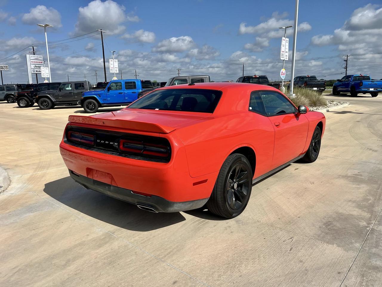 2022 Dodge Challenger SXT Castroville TX