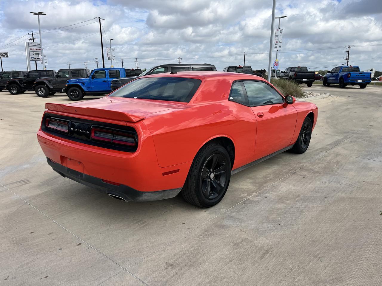2022 Dodge Challenger SXT