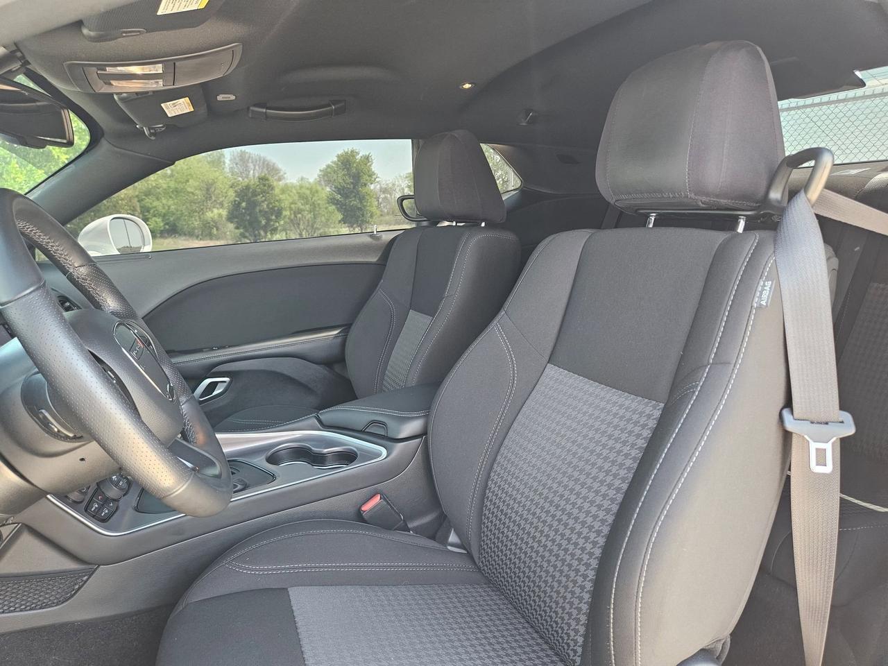 2022 Dodge Challenger SXT Castroville TX