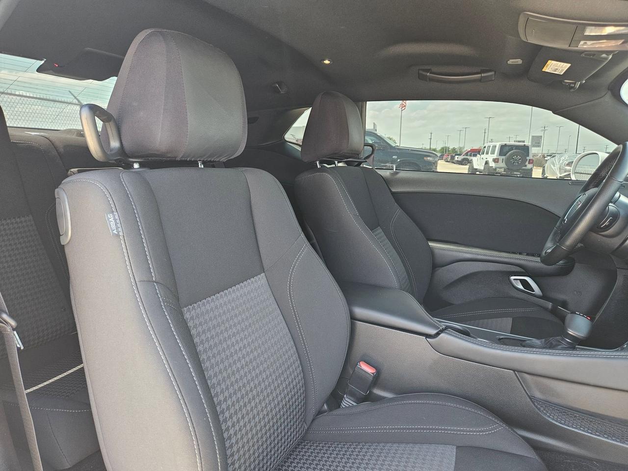 2022 Dodge Challenger SXT Castroville TX