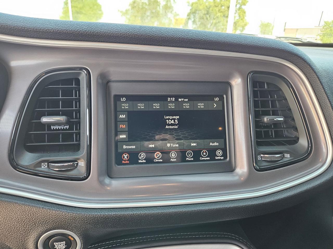 2022 Dodge Challenger SXT Castroville TX