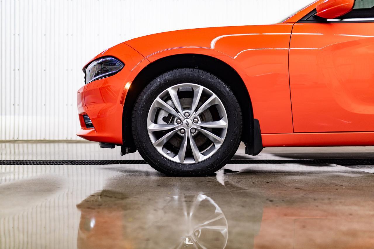 2022 Dodge Charger AWD SXT Nav Roof BCam Red Deer AB