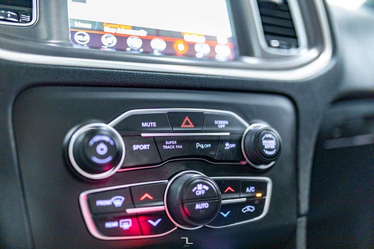 2022 Dodge Charger AWD SXT Nav Roof BCam Red Deer AB