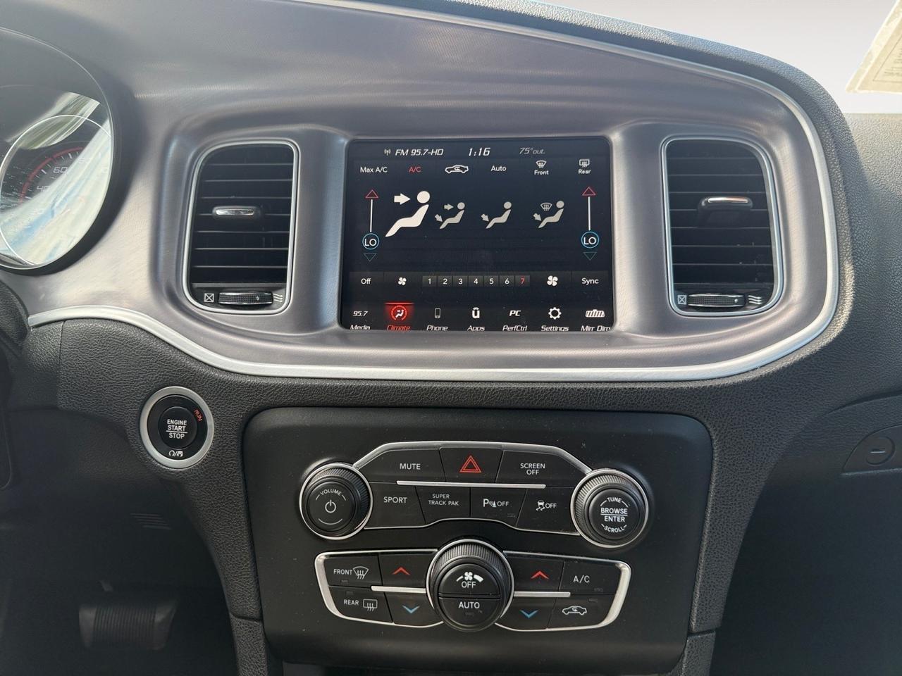 2022 Dodge Charger R/T, ALPINE SPEAKERS, SUNROOF, REMOTE START, APPLE CARPLAY, KEYLESS ENTRY, KEYLESS START, REAR SPOILER , ONLY 65K MILES, DRIVE HOME IN CONFIDENCE TODAY!!! Norfolk VA