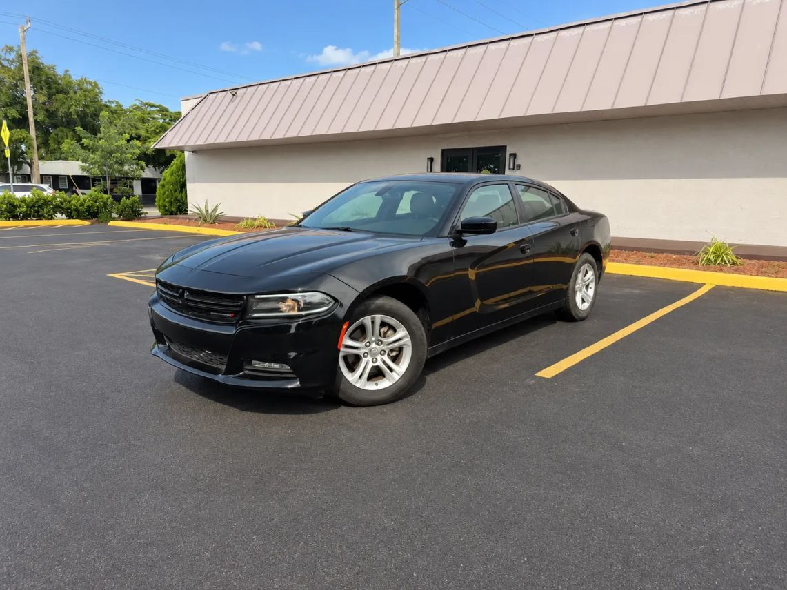 2022 Dodge Charger SXT Sedan 4D