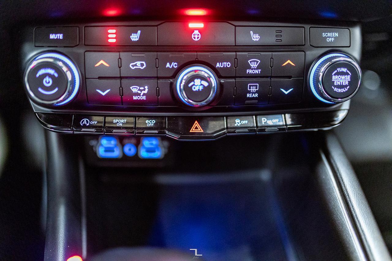 2022 Dodge Durango AWD SXT Nav Roof BCam Red Deer AB