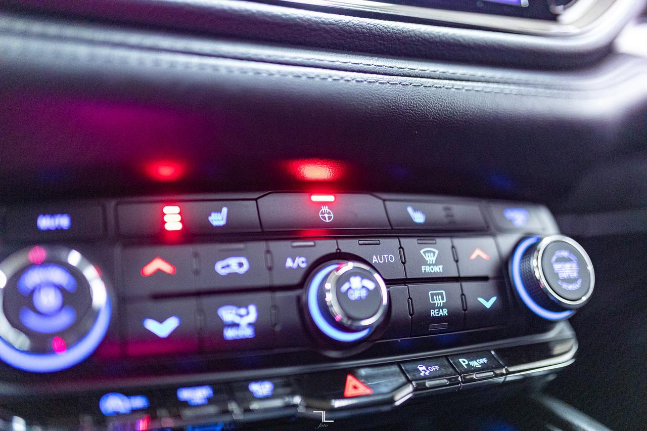 2022 Dodge Durango AWD SXT Nav Roof BCam Red Deer AB