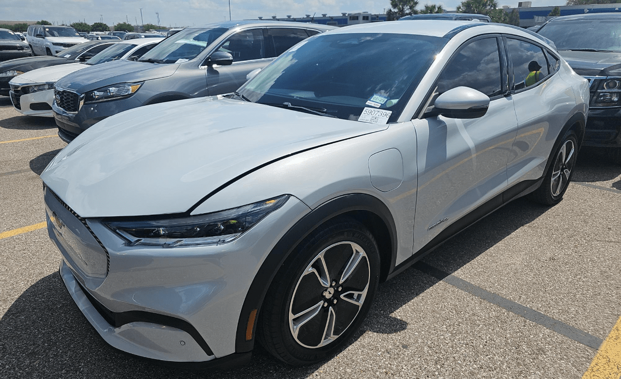 2022 FORD Mustang Mach-E Select