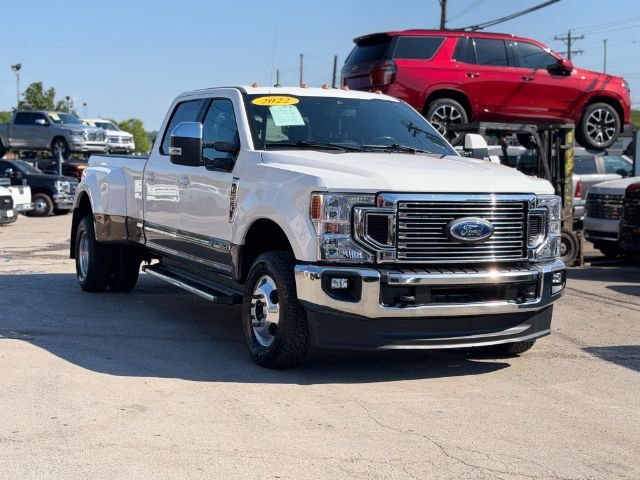 2022 FORD F-350 LARIAT