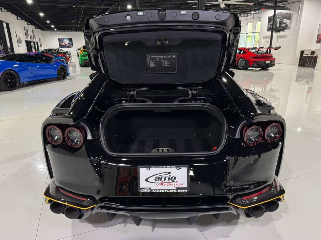 2022 Ferrari 812 GTS Nero B/B paint, Cuoio interior, suspension lifter, forged racing wheels, carbon galore AND MORE!! Fort Lauderdale FL