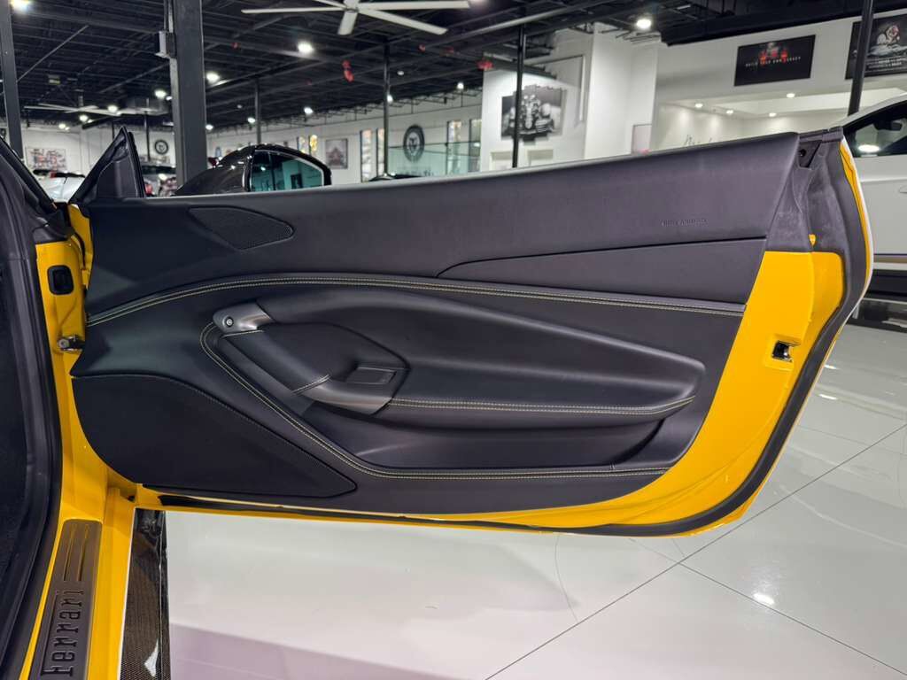 2022 Ferrari F8 Spider Fort Lauderdale FL