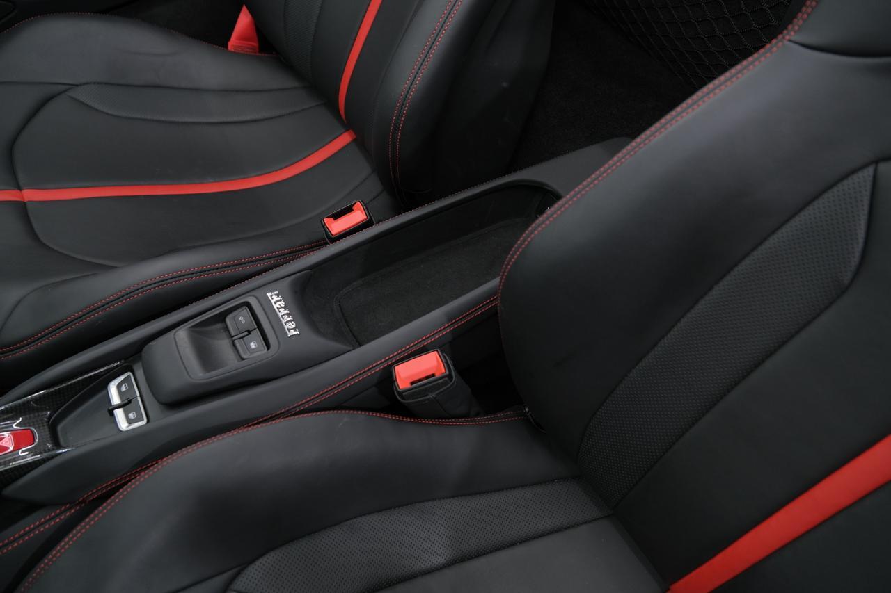 2022 Ferrari F8 Spider Miami FL