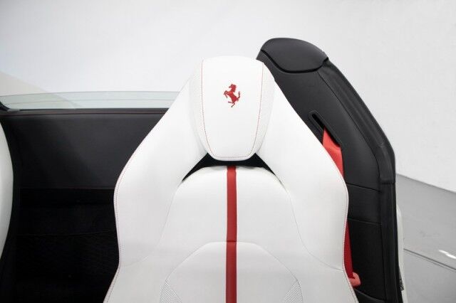 2022 Ferrari F8 Spider ($443,444 MSRP!!) *$136,426 IN FACTORY OPTIONS!!* *ONLY 3400 MILES* *ONE-OF-A-KIND* San Diego CA