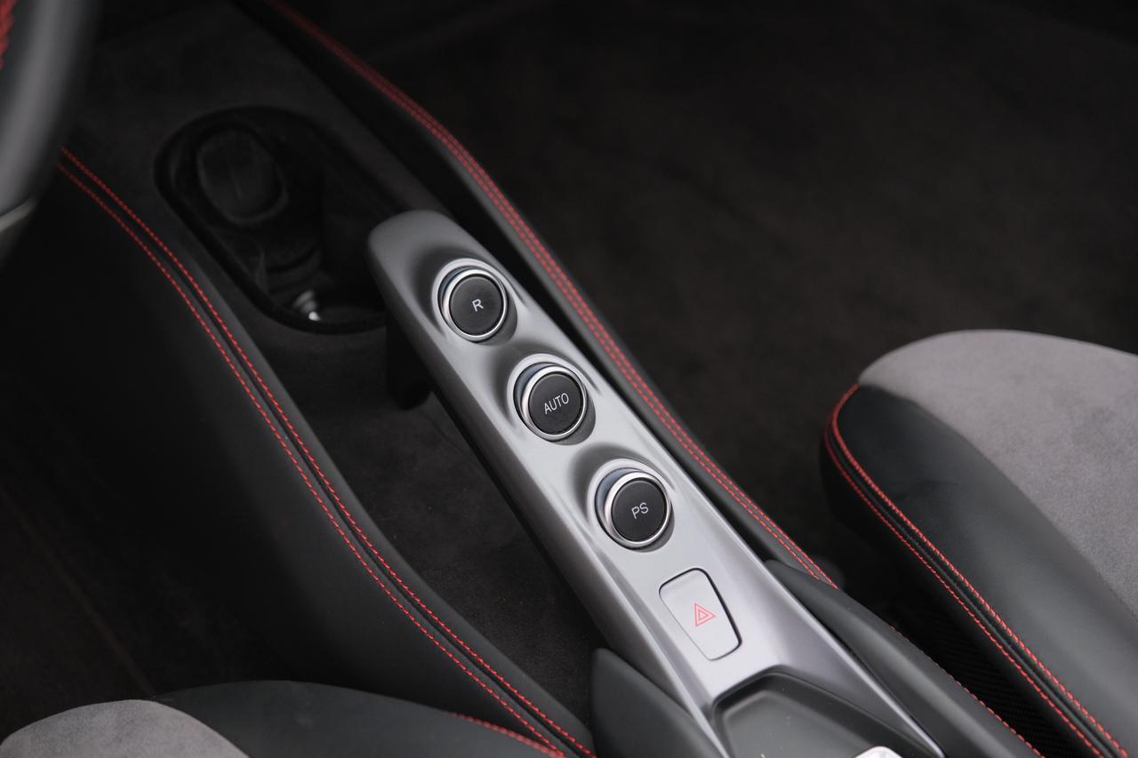 2022 Ferrari F8 Spider Base Miami FL