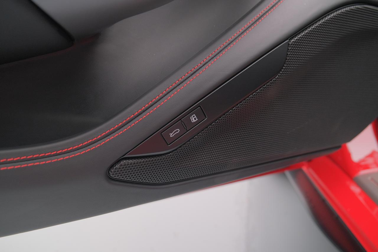 2022 Ferrari F8 Spider Base Miami FL