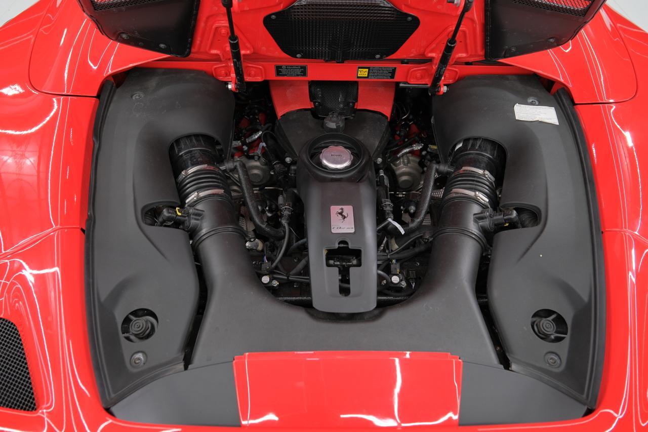 2022 Ferrari F8 Spider Base Miami FL