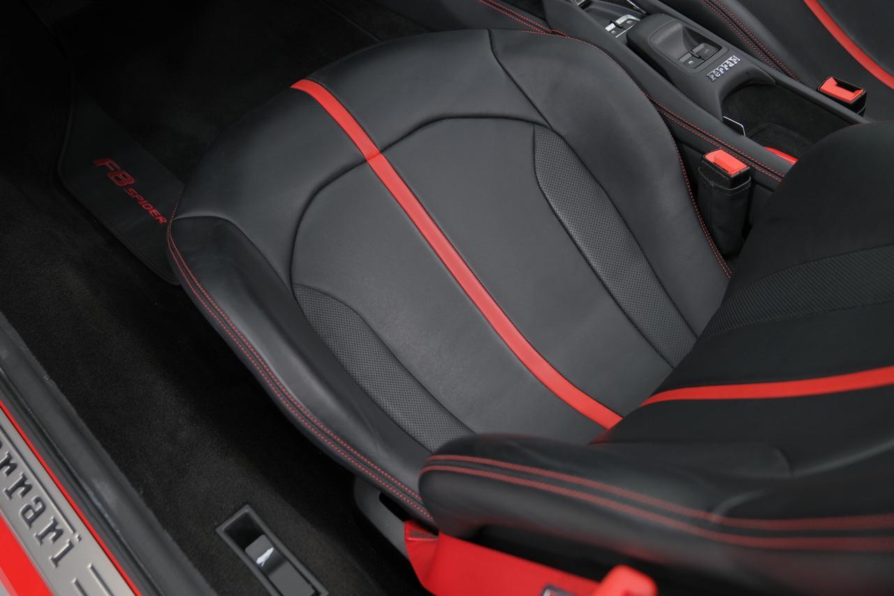 2022 Ferrari F8 Spider Base Miami FL