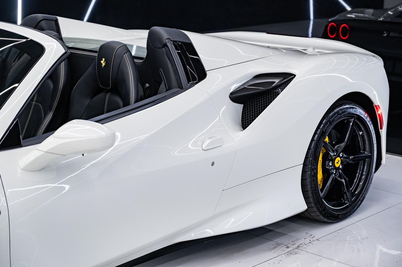 2022 Ferrari F8 Spider Base Miami FL