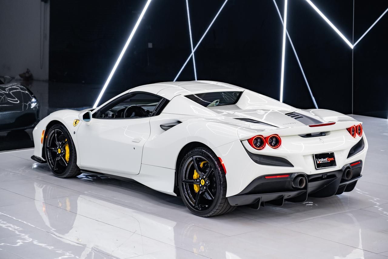 2022 Ferrari F8 Spider Base Miami FL