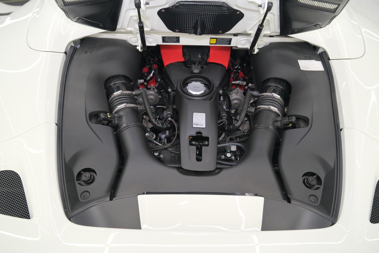 2022 Ferrari F8 Spider Base Miami FL