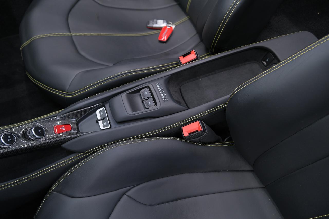 2022 Ferrari F8 Spider Base Miami FL