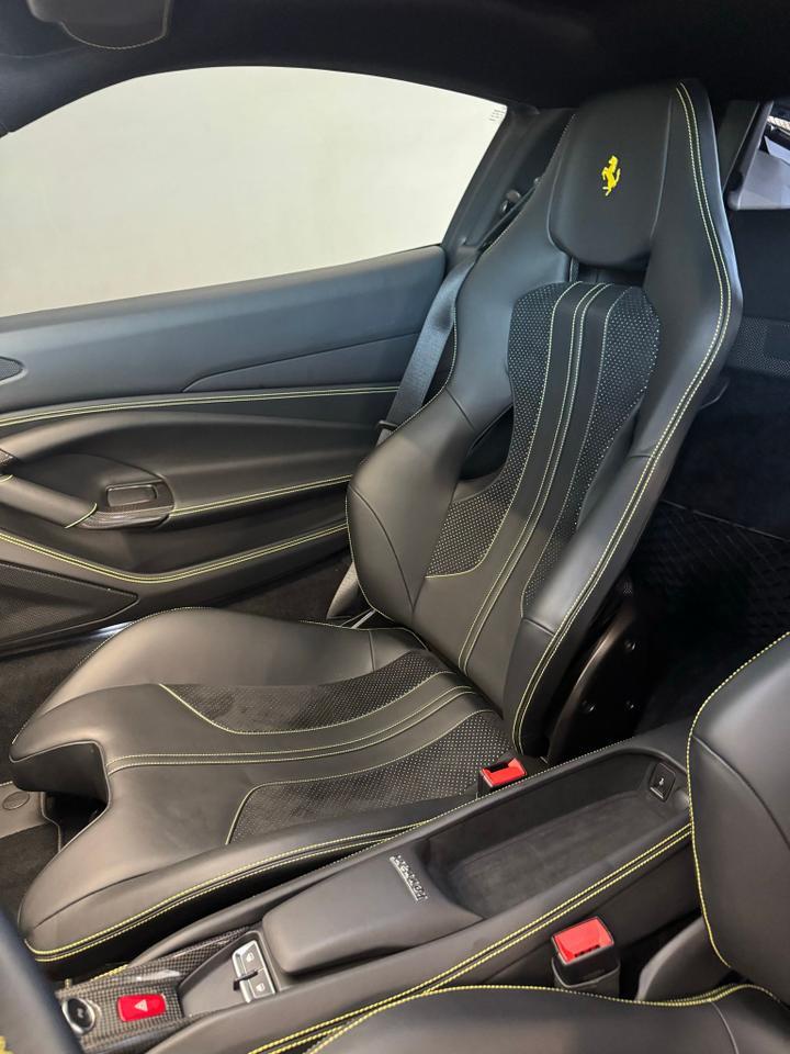 2022 Ferrari F8 Tributo Base Indianapolis IN